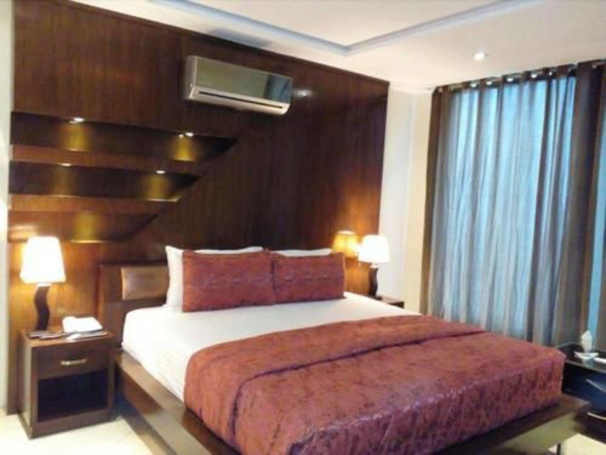 Bling Hotel International Μουλτάν Εξωτερικό φωτογραφία